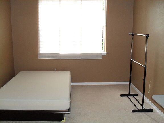 4th image of 3315 Parkchester Square Blvd APT 104
