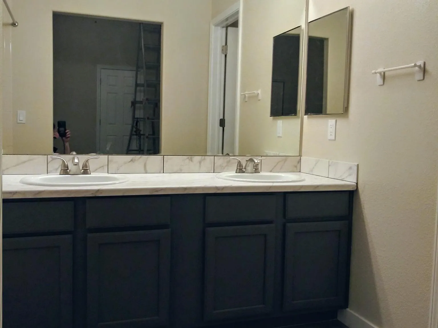 2 bed, 1084 sqft, $1,650 — Photo 3