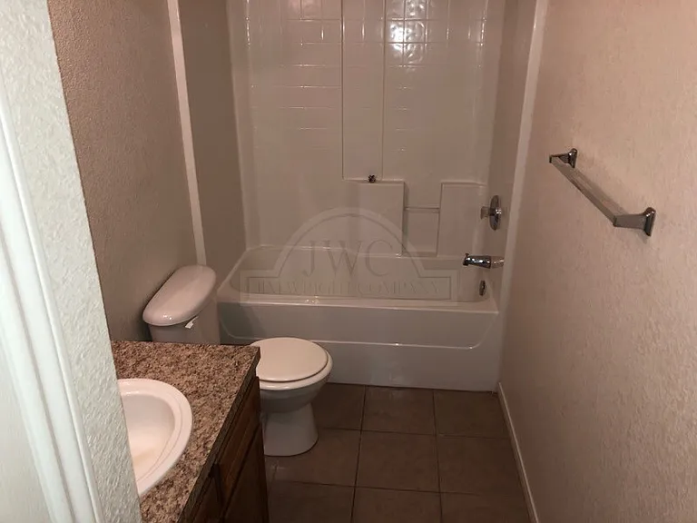 502 Primrose Dr — Photo 17
