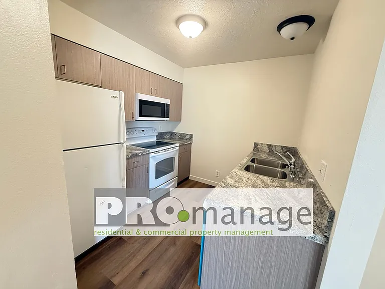 2137 Stace St. — Photo 6