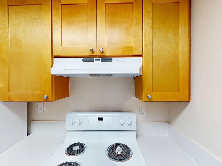 3595 Cedaroak Dr #116 — Photo 5