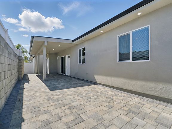 3rd image of 8146 Vantage Ave