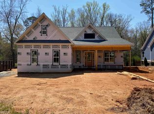 552 Village Rd, Madison, GA 30650