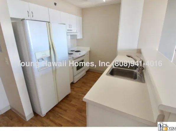 3009 Ala Makahala Pl, Honolulu, HI