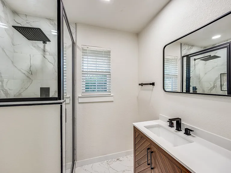 2409 Regal Rd — Photo 21