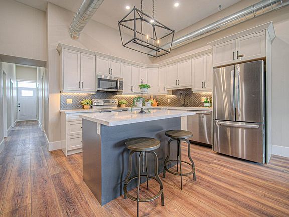 2nd image of 1 Bond St #1