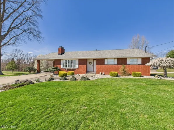 829 Turkey Foot Rd, Mineral Wells, WV 26150