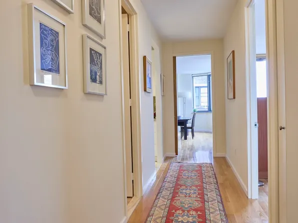 2000 Broadway image 7 of 15