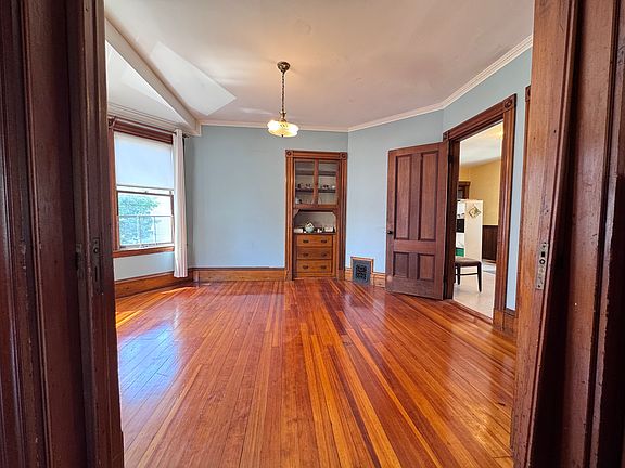 Dining room with door to kitchen