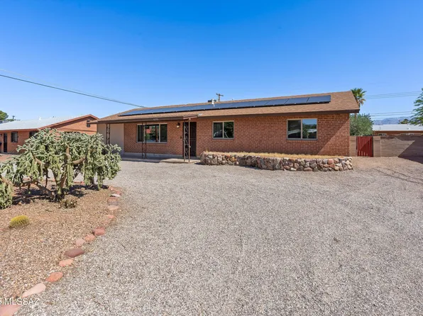6725 E Scarlett St, Tucson, AZ 85710