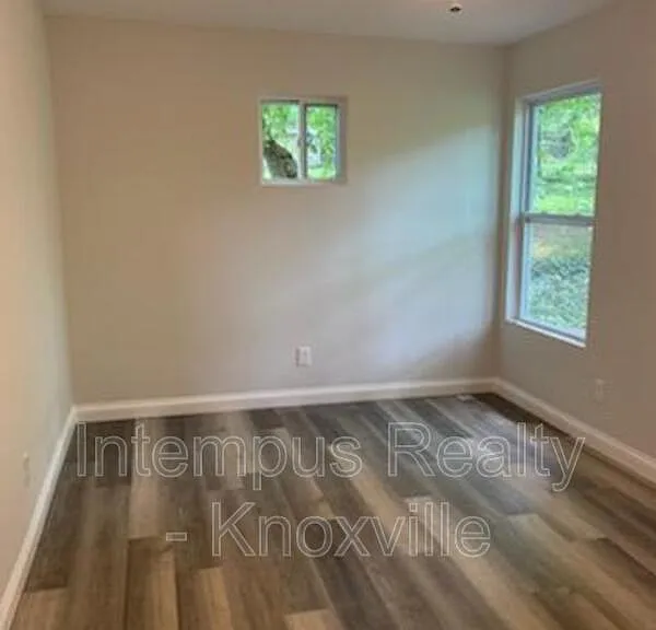 1320 Chestnut St — Photo 20