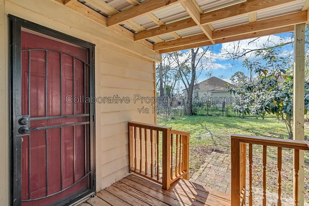 2 bed, 1.0 bath, 870 sqft, $1,345 — Photo 2