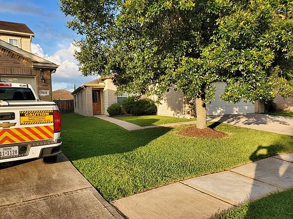 2nd image of 20634 Hillsdale Park Dr
