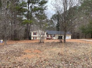 225 Widgeon Dr, Newnan, GA 30263