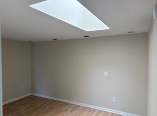 27 Hillbridge Cir, Rochester, NY 14612