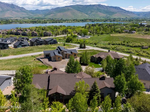 1049 S Meadow Lark Ln, Huntsville, UT 84317