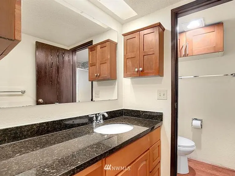 4635 W Lake Sammamish Pkwy SE #G201 — Photo 14