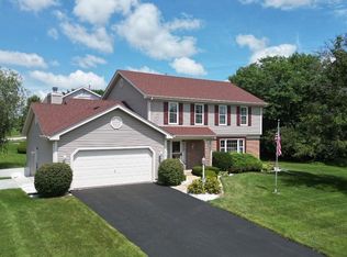 6210 Featherstone Ct, Rockford, IL 61107