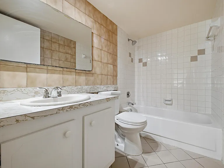 2960 SW 22nd Ave #8120 — Photo 24
