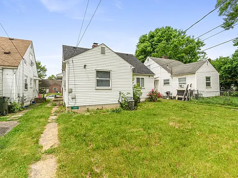 388 S Powell Ave — Photo 20