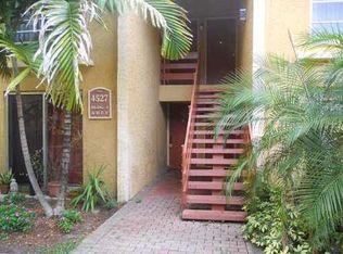 4527 Treehouse Ln #B, Fort Lauderdale, FL 33319