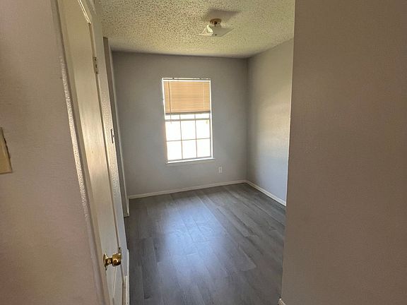 5th image of 2410 N Willis St #166