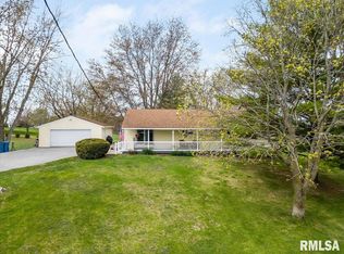 13816 140th St W, Taylor Ridge, IL 61284