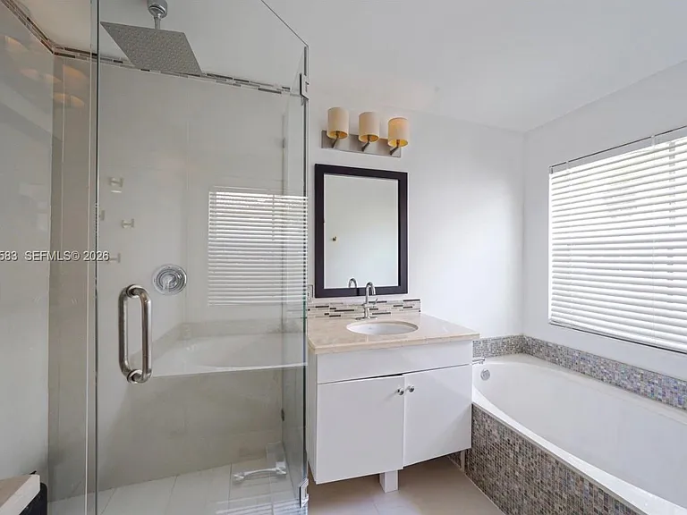 1400 Meadows Blvd — Photo 18