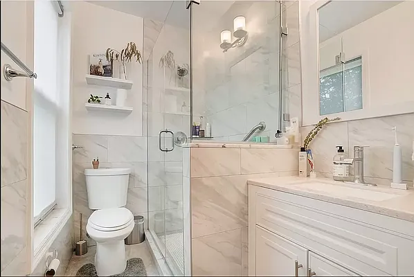 Rented by Compass | media 6