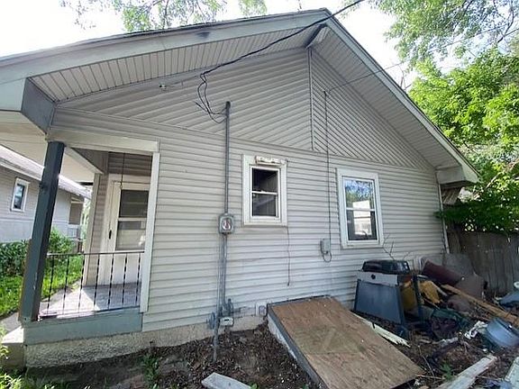 5th image of 4011 King Hill Ave