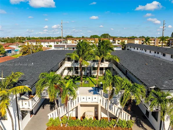 1345 W 28th St APT 6, Hialeah, FL 33010