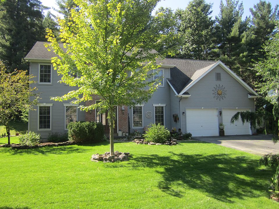 1st image of 18 Karner Dr