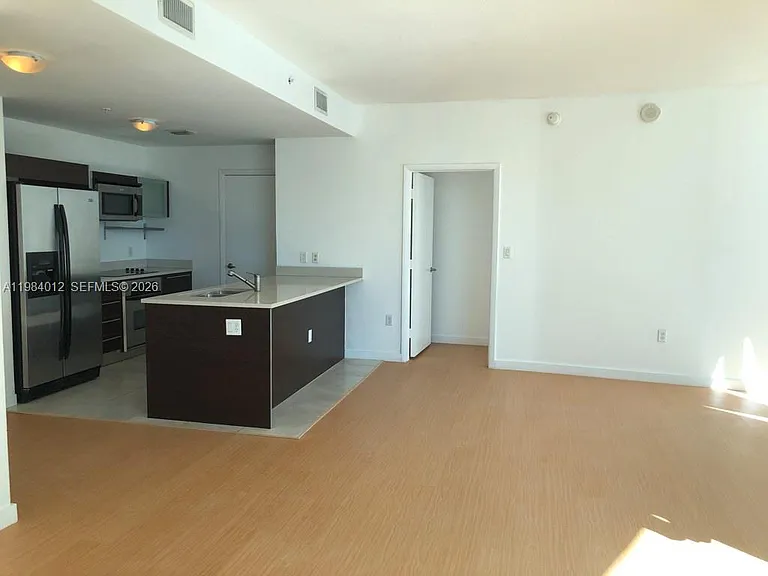 1900 N Bayshore Dr #1619 — Photo 5