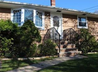 116 Cleveland Ave, Colonia, NJ 07067