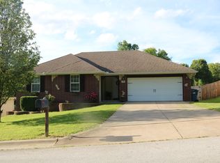 1501 W Parkview St, Ozark, MO 65721