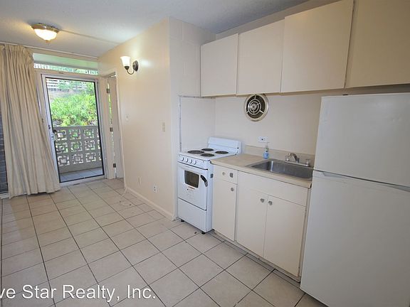 3rd image of 326 Iolani Ave APT 8