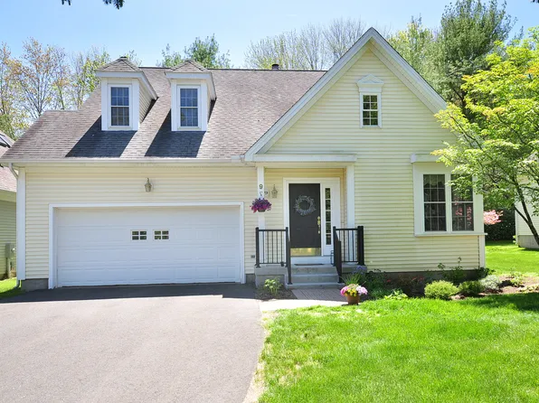 9 Brettonwood Drive #9, Simsbury, CT 06070