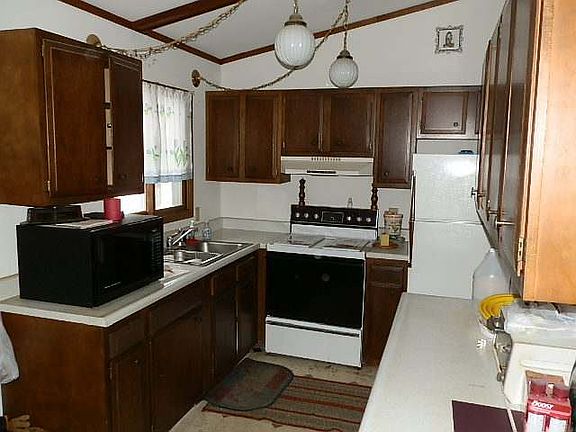 3rd image of 1110 3rd Ave S #S
