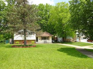 21922 Crestridge Dr, Brookpark, OH 44142