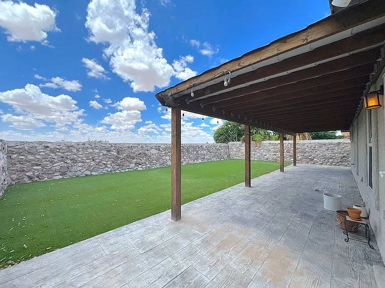 848 Sunset Park Dr — Photo 29