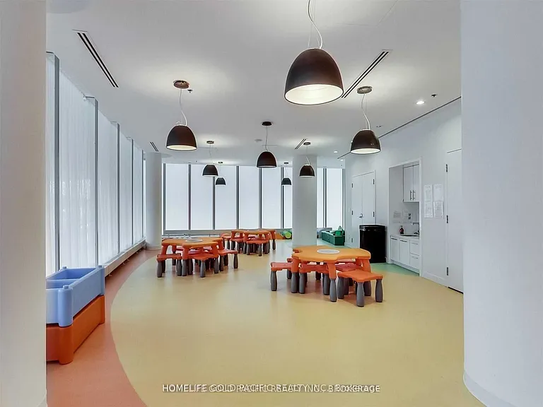 14 York St #5301 — Photo 19