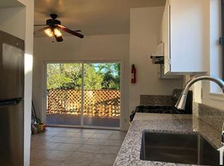 995 54th St, Oakland, CA 94608