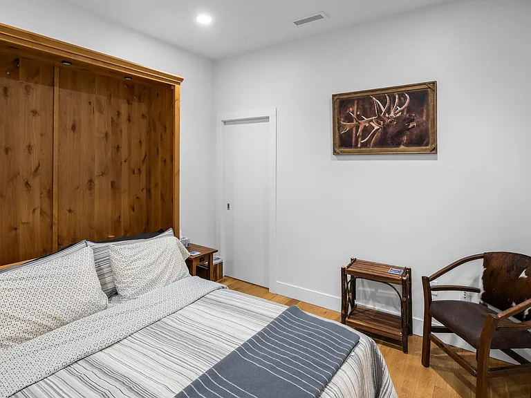5 W Mendenhall St #309 — Photo 11