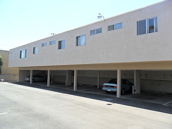 3rd image of 13444 Prairie Ave #403