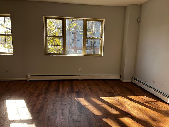 4th image of 2901 Bronxwood Ave Floor 2