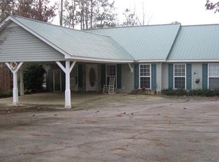 90 County Road 995, Cedar Bluff, AL 35959