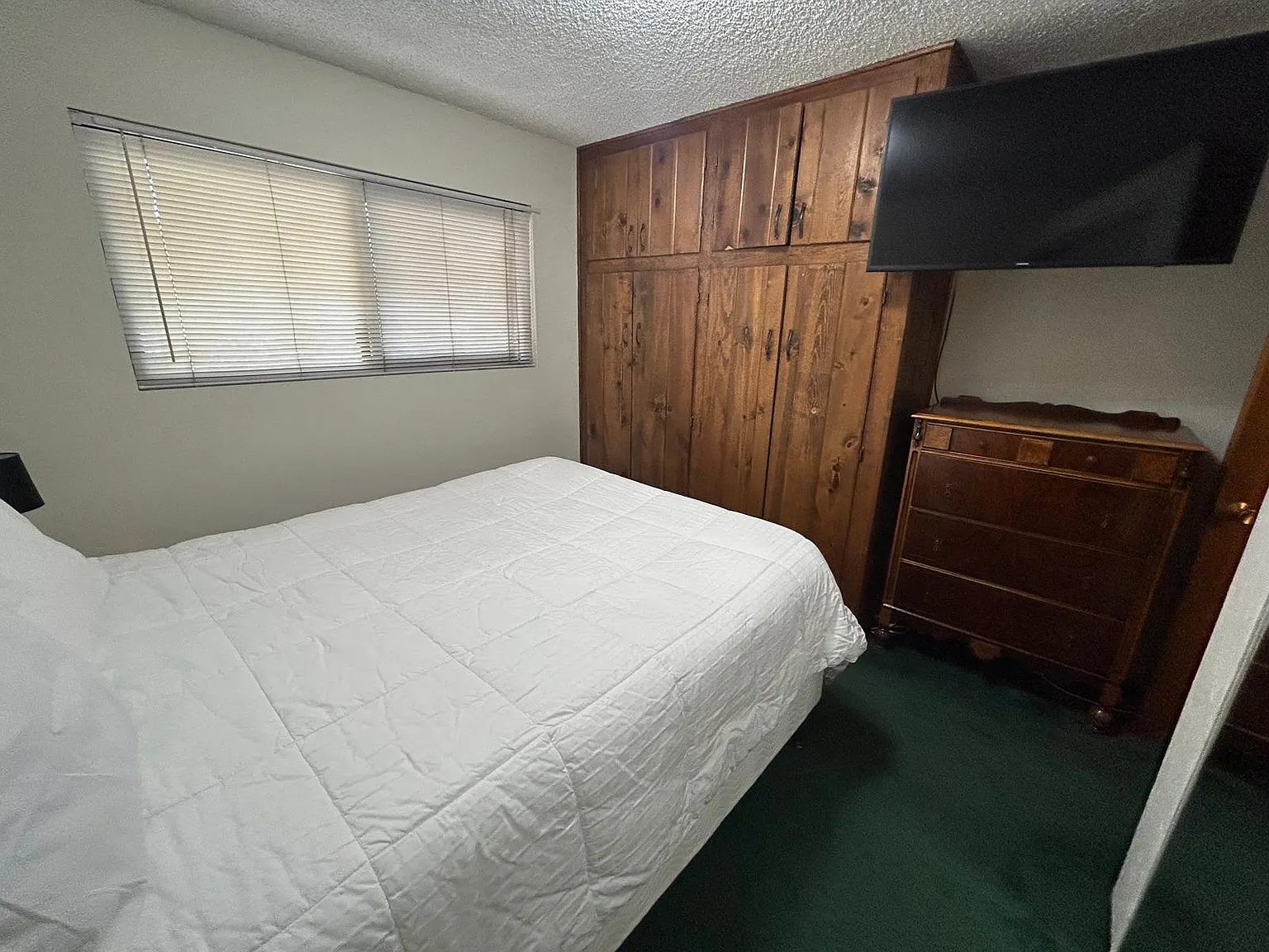 1 bed, 425 sqft, $2,050 — Photo 4