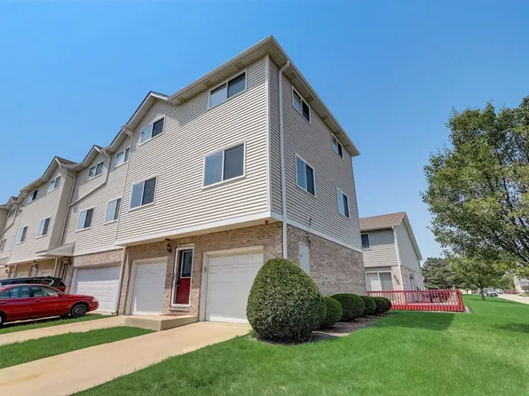 8201 Rachel Ln #8201, Justice, IL 60458