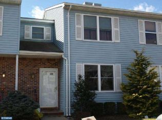 11 Peachtree Ln, Jamesburg, NJ
