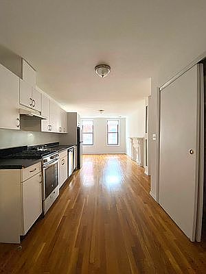 1st image of 226 E 89th St #12B